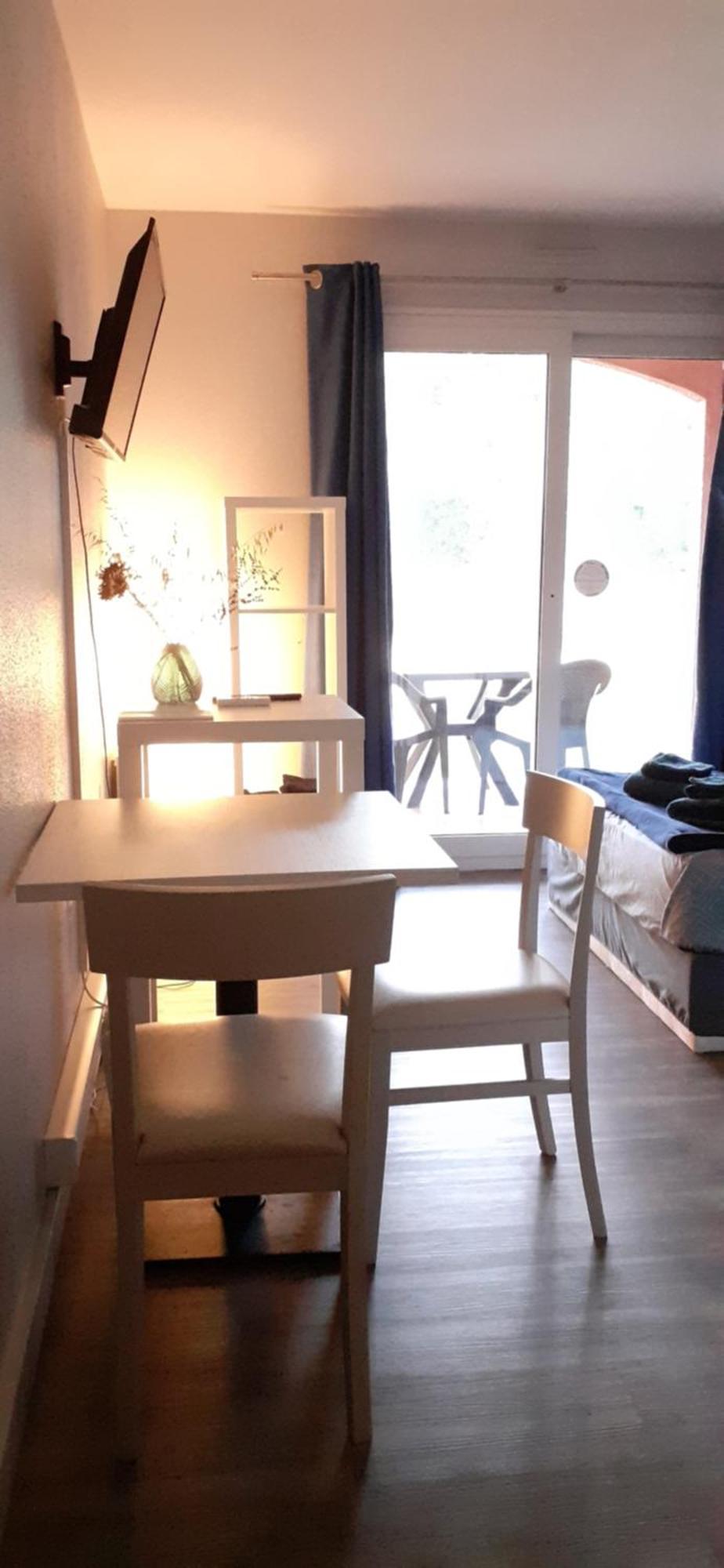 24 M2 - Hameaux De Camargue - Village 9 - 13200